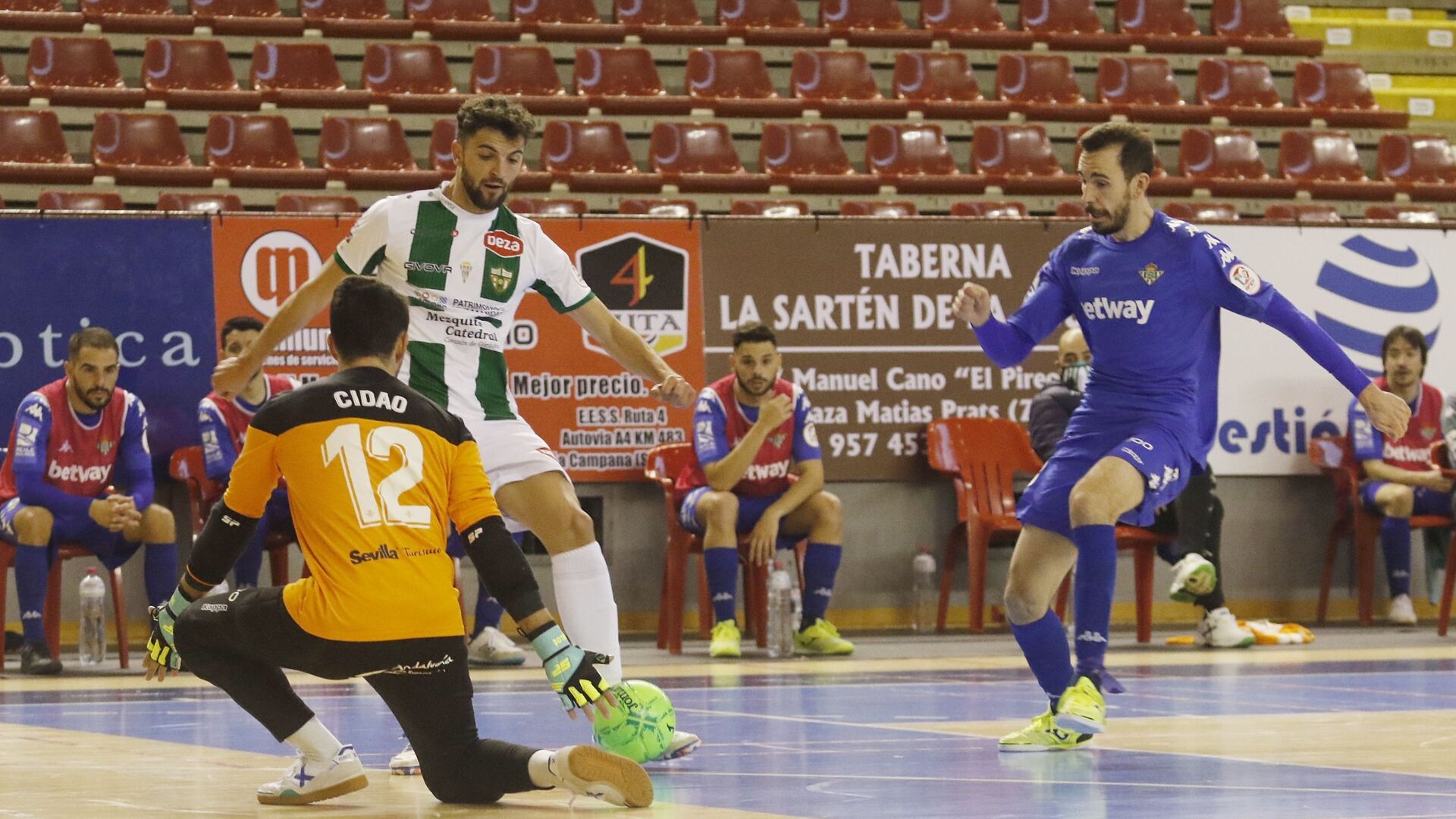 La derrota del C&oacute;rdoba Futsal ante el Betis, en im&aacute;genes