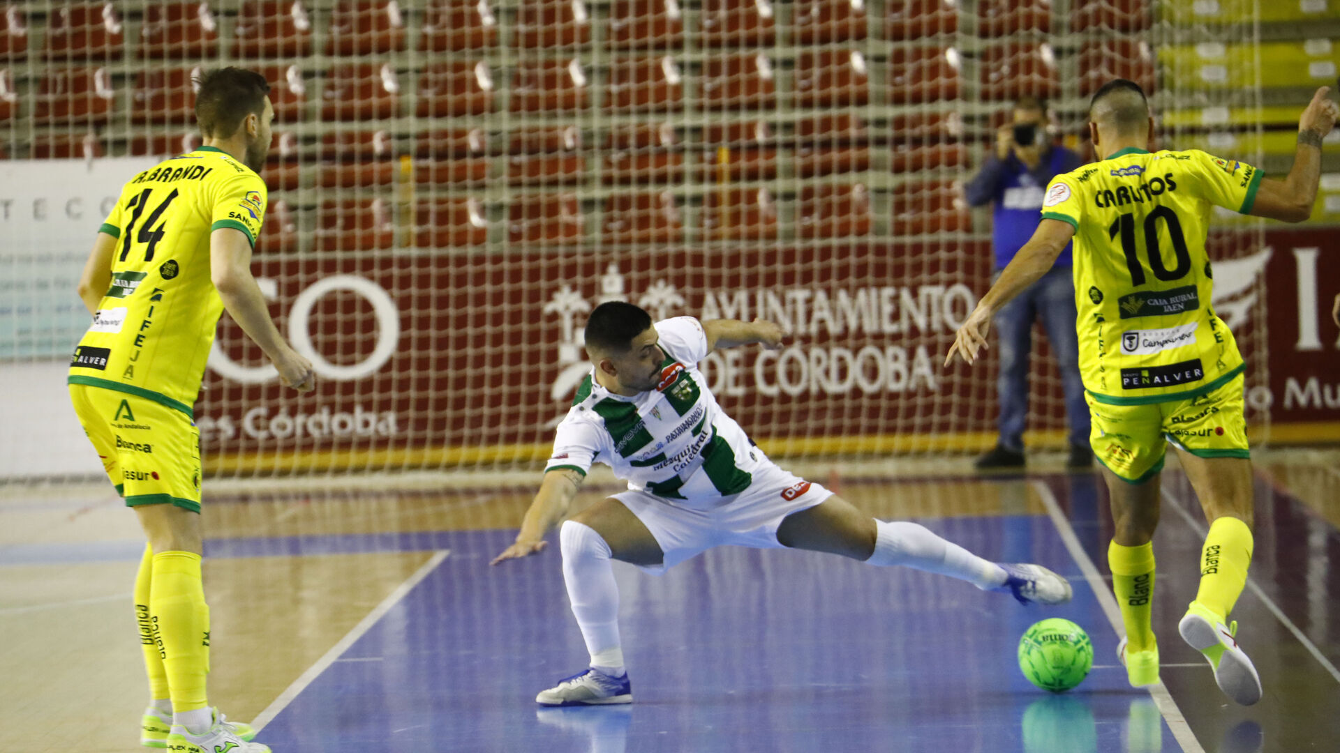 La derrota del C&oacute;rdoba Futsal ante el Ja&eacute;n Para&iacute;so Interior, en im&aacute;genes