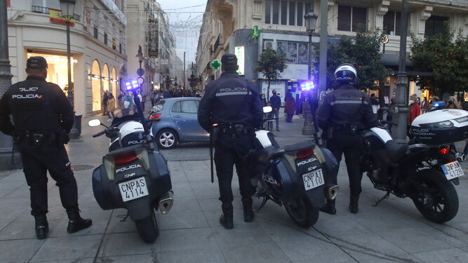 Agentes de la Policía Nacional de Córdoba.