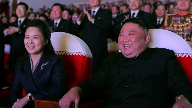 Ri Sol-ju y Kim Jong-un