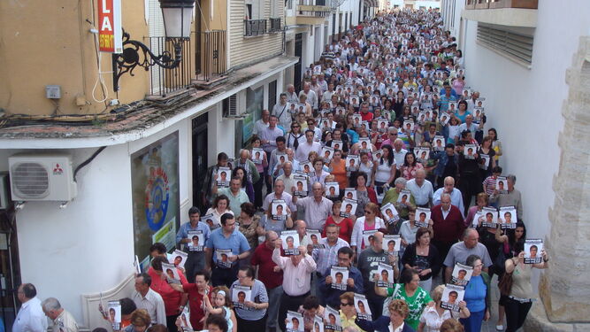 Una manifestación en Aguilar de la Frontera por Ángeles Zurera.