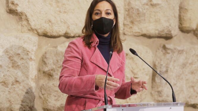 Isabel Ambrosio, durante su rueda de prensa.