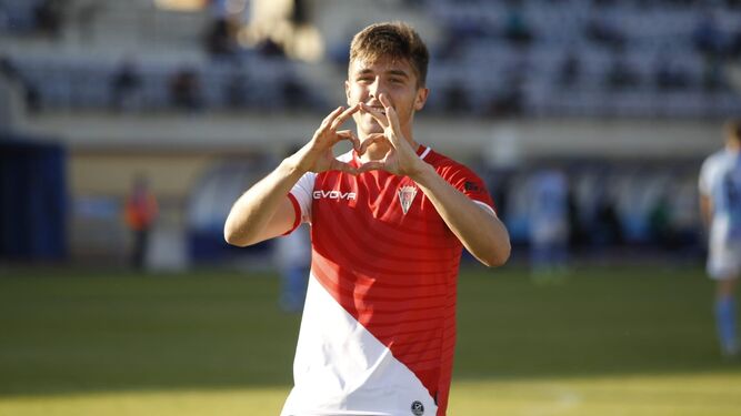 Alberto del Moral celebra su gol ante El Ejido, que a la postre dio la victoria al Córdoba CF.