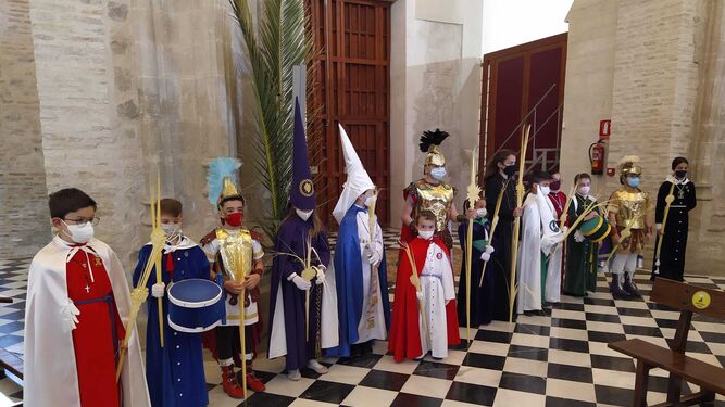 Los niños de Baena protagonizan el Domingo de Ramos.