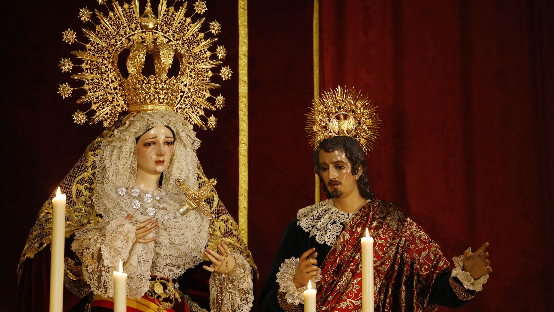 La Virgen del Amor y san Juan.