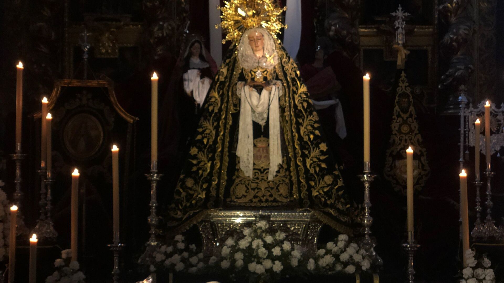 PRIEGO. Santo Entierro y Mar&iacute;a Sant&iacute;sima de la Soledad Coronada.