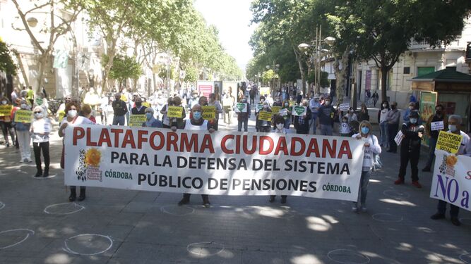 Concentración de los pensionistas en Córdoba.