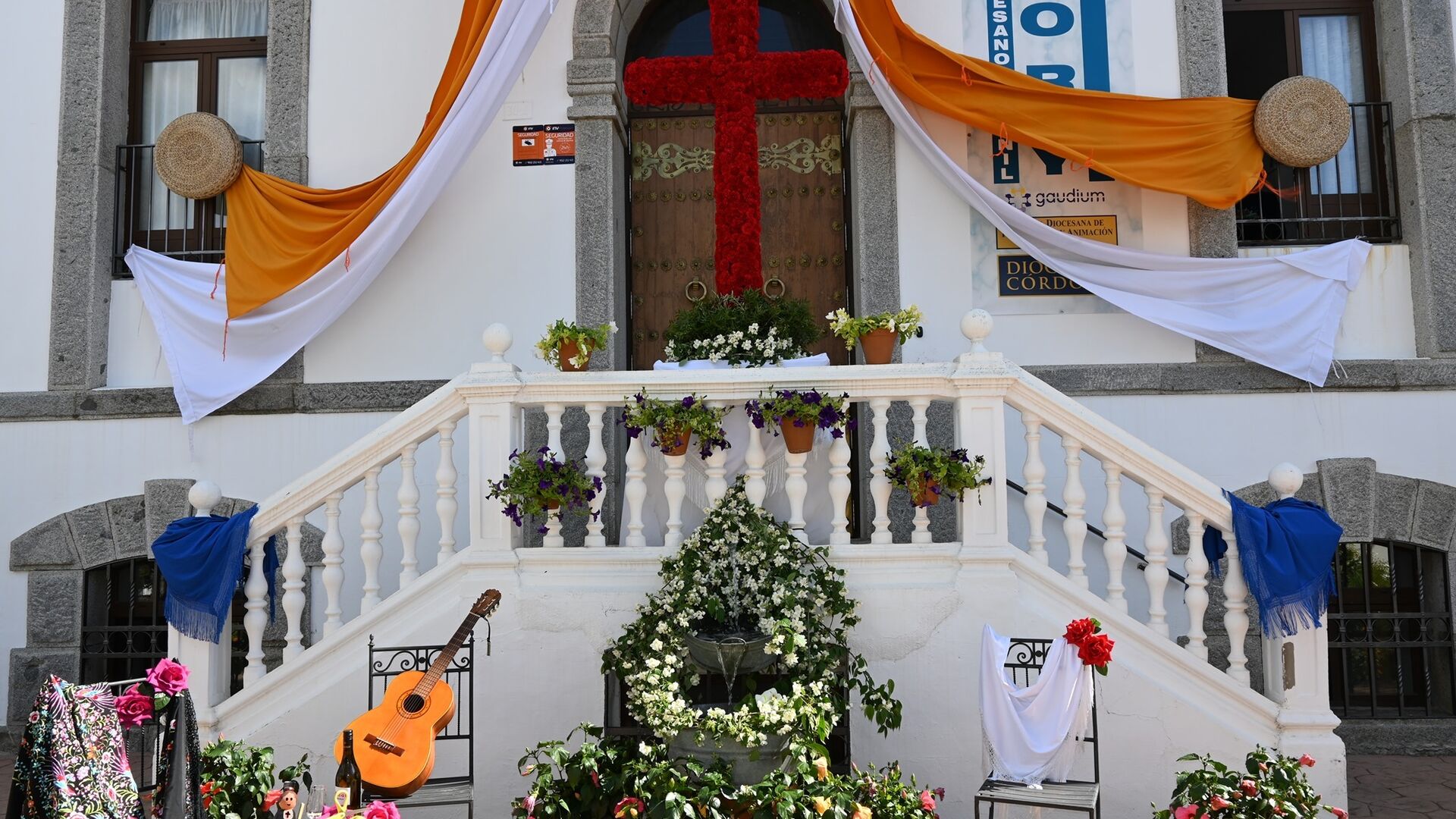 Las Cruces de Mayo de Villanueva de C&oacute;rdoba, en fotograf&iacute;as
