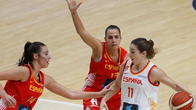 Imagen de un entrenamiento en una de las últimas concentraciones de la selección española femenina de baloncesto.