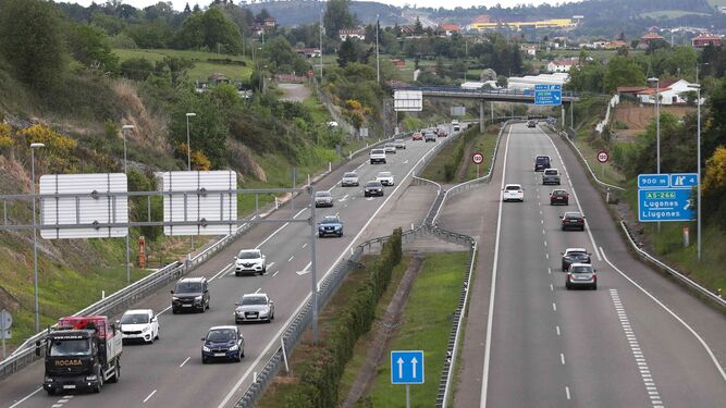 Autovía entre Oviedo y Gijón, en Asturias, que como el resto de la red estatal y autonómica estaría afectada por la implantación de peaje.