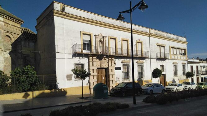 Edificio que acogerá el nuevo Teatro Español de Aguilar de la Frontera.