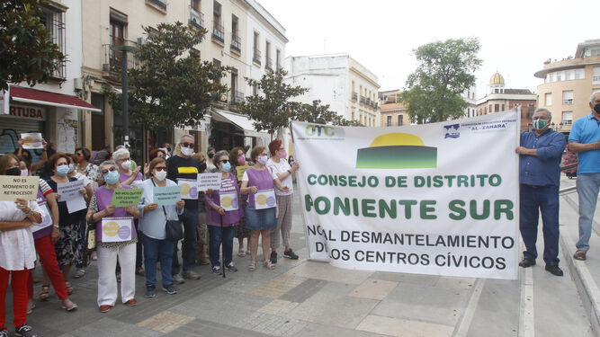 Protesta en el Ayuntamiento de Córdoba.