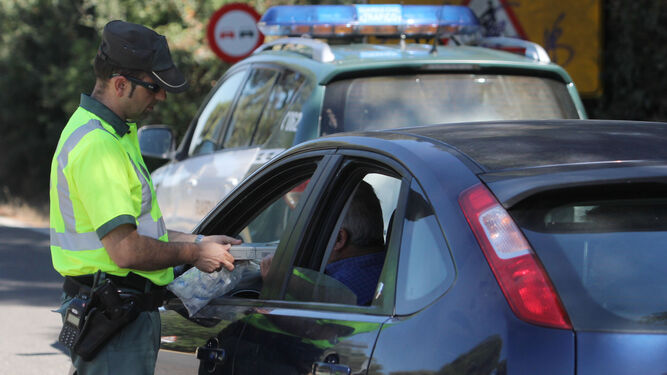 Control de alcoholemia de la Guardia Civil en Córdoba.