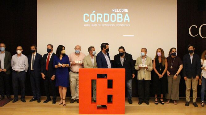 Foto de familia del acto celebrado en el CRV de Córdoba.