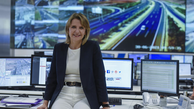 Ana Luz Jiménez, ingeniera de caminos, jefa provincial de Tráfico de Sevilla y coordinadora de la DGT en Andalucía.