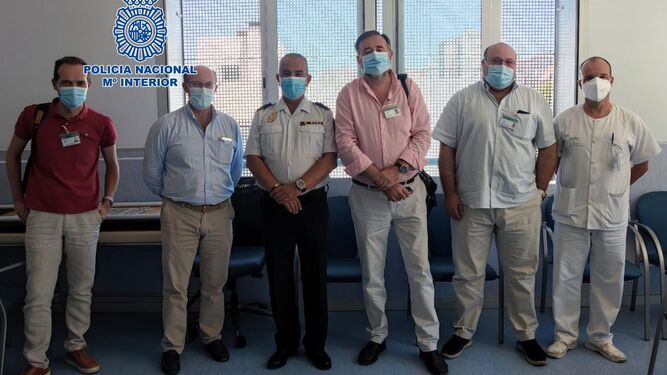 Reunión de la Policía Nacional con los responsables del área médica y de gestión de los centros de salud de Córdoba.