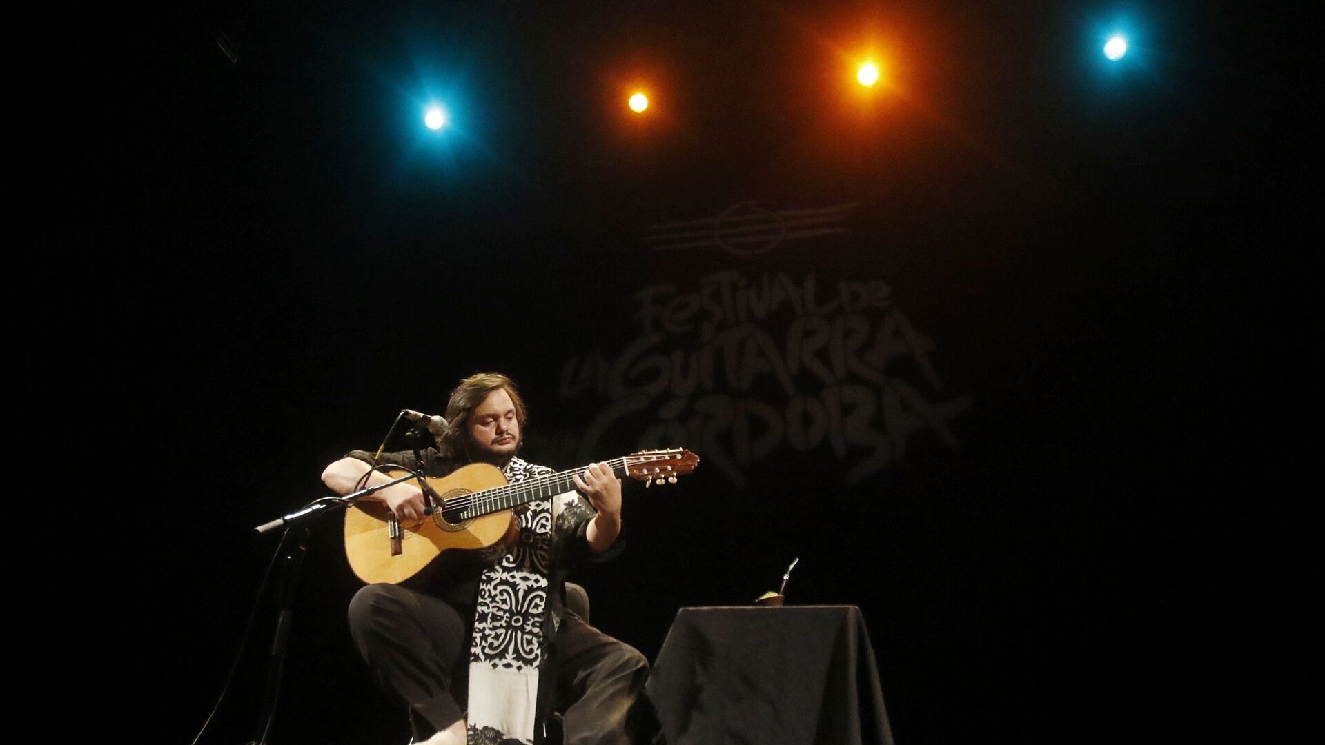 Los conciertos de Sidecars y Yamandu Costa dentro del Festival de la Guitarra de C&oacute;rdoba, en im&aacute;genes