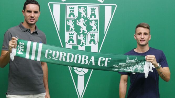 Toni Arranz y Ekaitz Jiménez, en su presentación con el Córdoba CF.