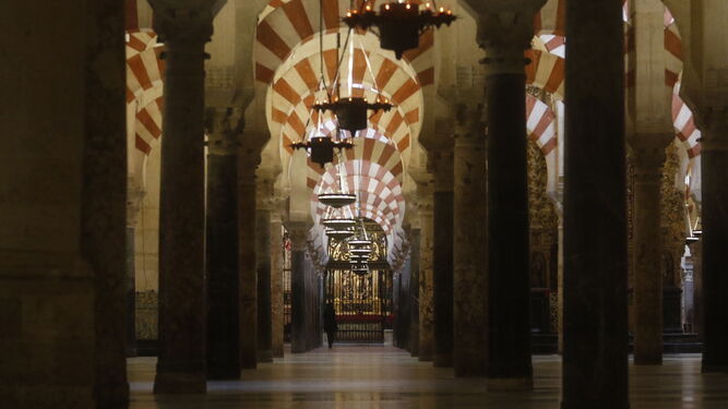 Panorámica del interior de la Mezquita-Catedral.