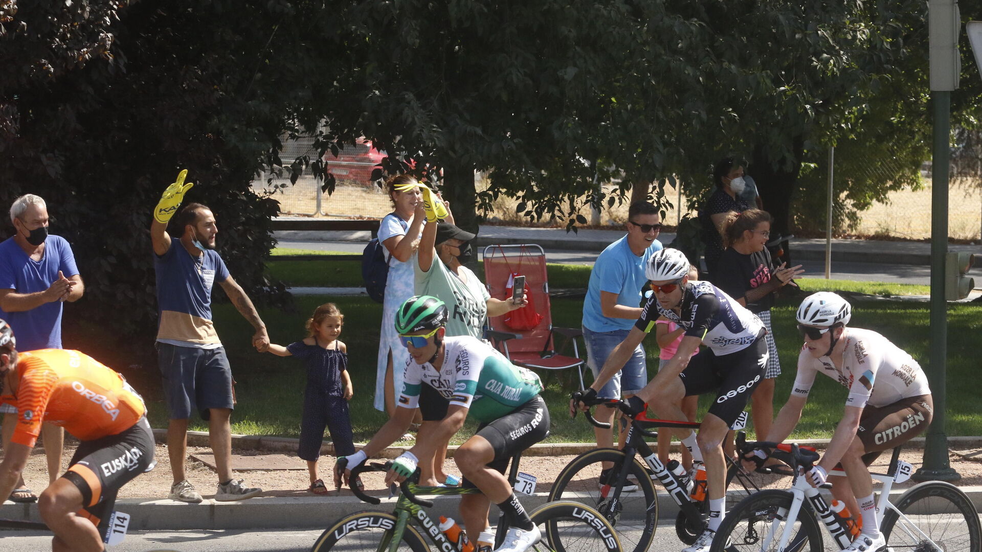 El paso de la Vuelta Ciclista por C&oacute;rdoba, en fotograf&iacute;as