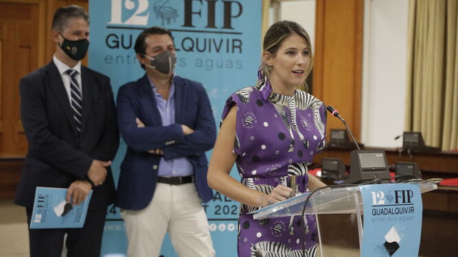 María Dolores Gaitán, directora artística del FIP Guadalquivir, durante su presentación.