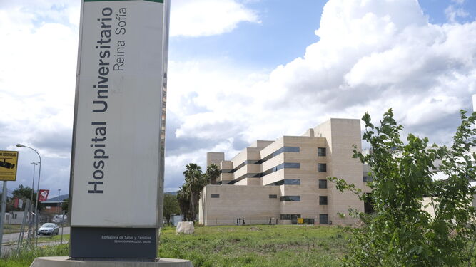 Fachada del Hospital Reina Sofía.