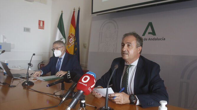 Manuel Muñoz y Ángel Pimentel en la presentación del Plan Meta 2027 en Córdoba.