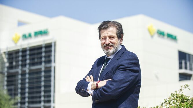 Luis Jesús García-Lomas Pousibet, subdirector de Caja Rural de Jaén y gerente de la Fundación.
