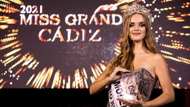 Alba Pérez tras ser coronada como Miss Gran Cádiz 2021