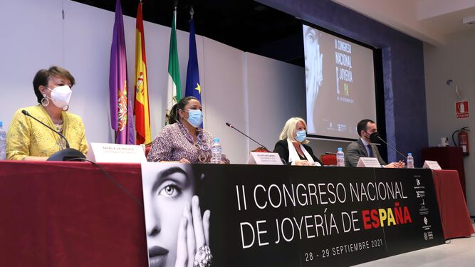 Autoridades en la inauguración del II Congreso Nacional de Joyería.