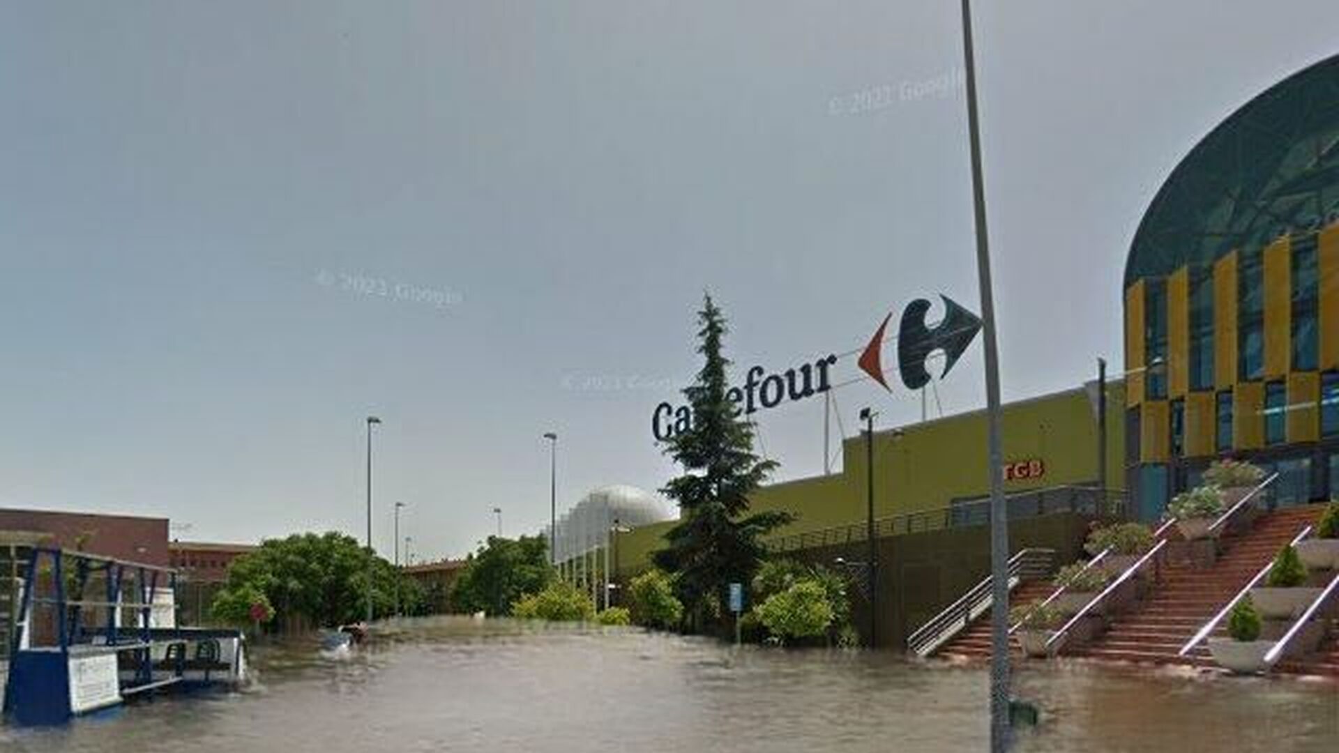 Carrefour Sierra.