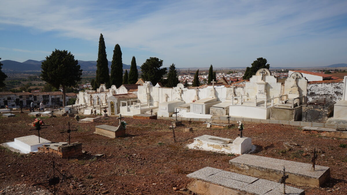 Cementerio francés de Peñarroya-Pueblonuevo.