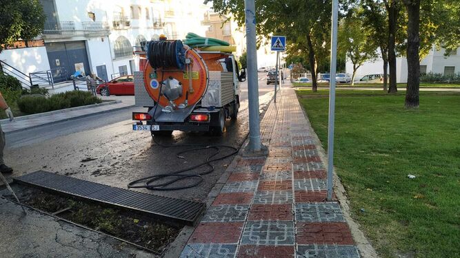 Trabajos de limpieza en Priego de Córdoba.