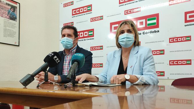 Francisco Cobos, secretario General de Enseñanza de CCOO Córdoba, y Marina Borrego, secretaria General de CCOO Córdoba