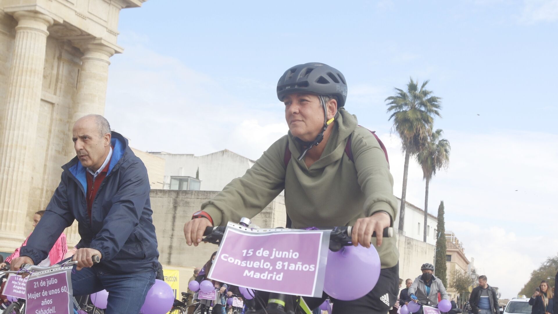 La Marcha En Bici contra la Violencia a las Mujeres en C&oacute;rdoba, en fotograf&iacute;as