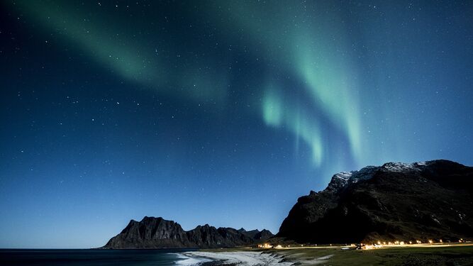 Aurora boreal en Islas Lofoten, Noruega