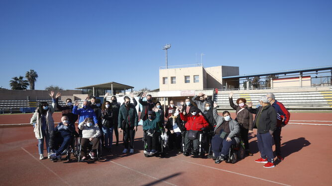 Participantes  de la jornada en las instalaciones deportivas de El Fontanar.