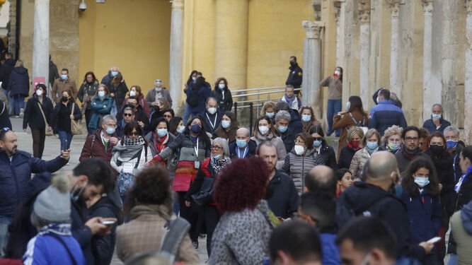 Turistas en la Mezquita-Catedral de Córdoba este miércoles.
