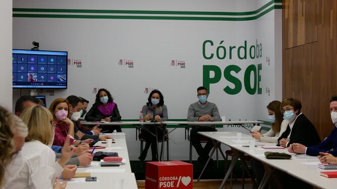 Un momento de la ejecutiva del PSOE de Córdoba.