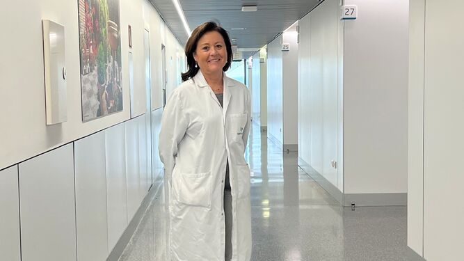 La oncóloga María Jesús Rubio en el Hospital QuirónSalud Córdoba.