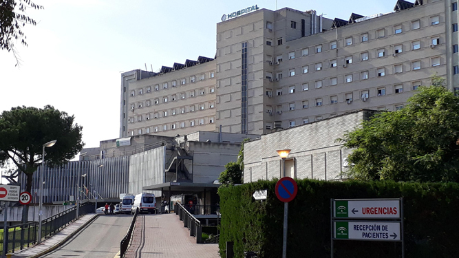 Acceso al Hospital de Valme, que pertenece al Área de Gestión Sanitaria Sur.