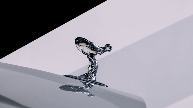 Los Rolls-Royce Spectre estrenarán el nuevo “espíritu del éxtasis”