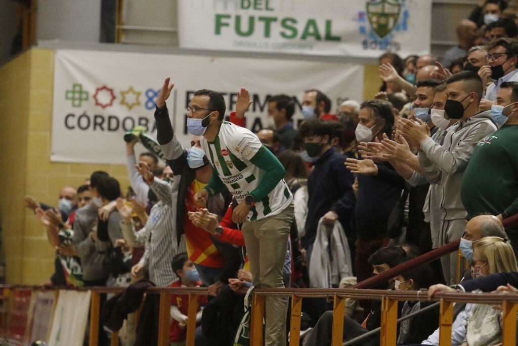 Las im&aacute;genes de la goleada del C&oacute;rdoba Futsal al Vi&ntilde;a Albali Valdepe&ntilde;as