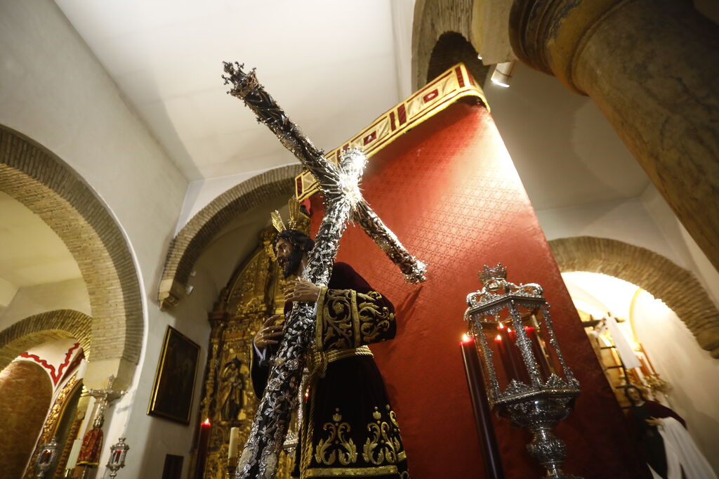 La archicofrad&iacute;a de la Vera-Cruz de C&oacute;rdoba venera al Se&ntilde;or de los Reyes