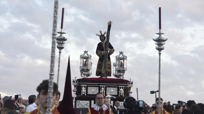 El Señor de los Reyes, durante una salida procesional.