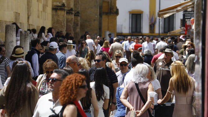 Turistas en Córdoba durante el Puente de Mayo.