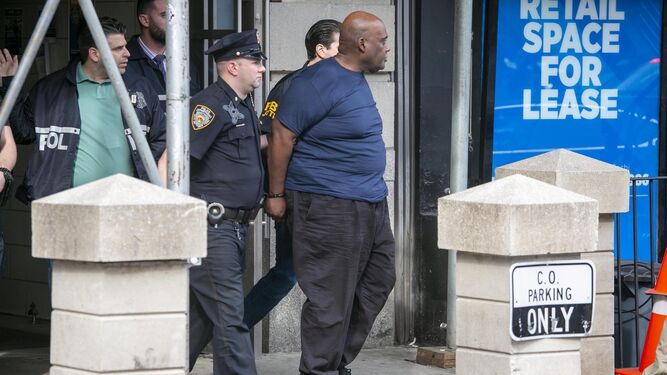James, de 62 años, fue detenido por ser el causante del tiroteo en el metro de Nueva York
