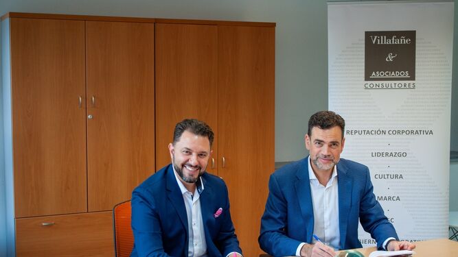 De izquierda a derecha: Osmar Polo, CEO de T-Systems Iberia, y Sebastián Cebrián, CEO de Villafañe & Asociados Consultores.