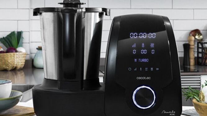 El robot de cocina multifunción Mambo 9090 de Cecotec ahora un 35% más barato