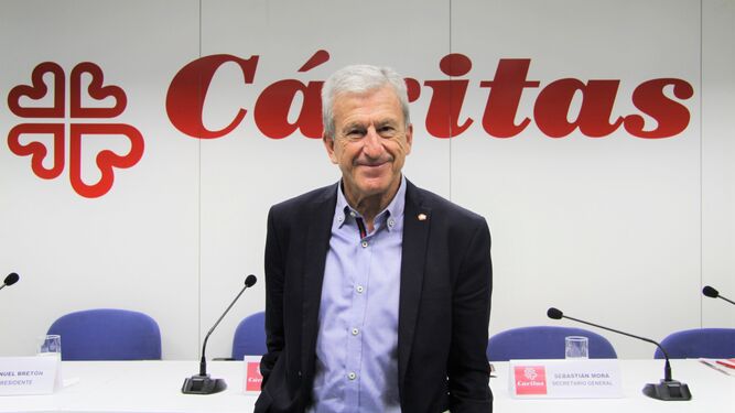 Manuel Bretón, en la sede de Cáritas Española.